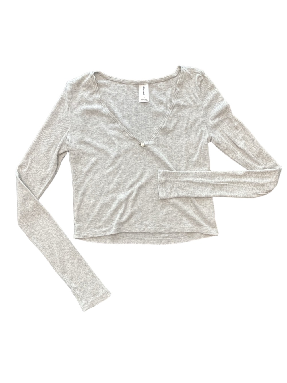 Abound long sleeve gray cropped v-neck lace eyelet trim rose appliqué soft top S
